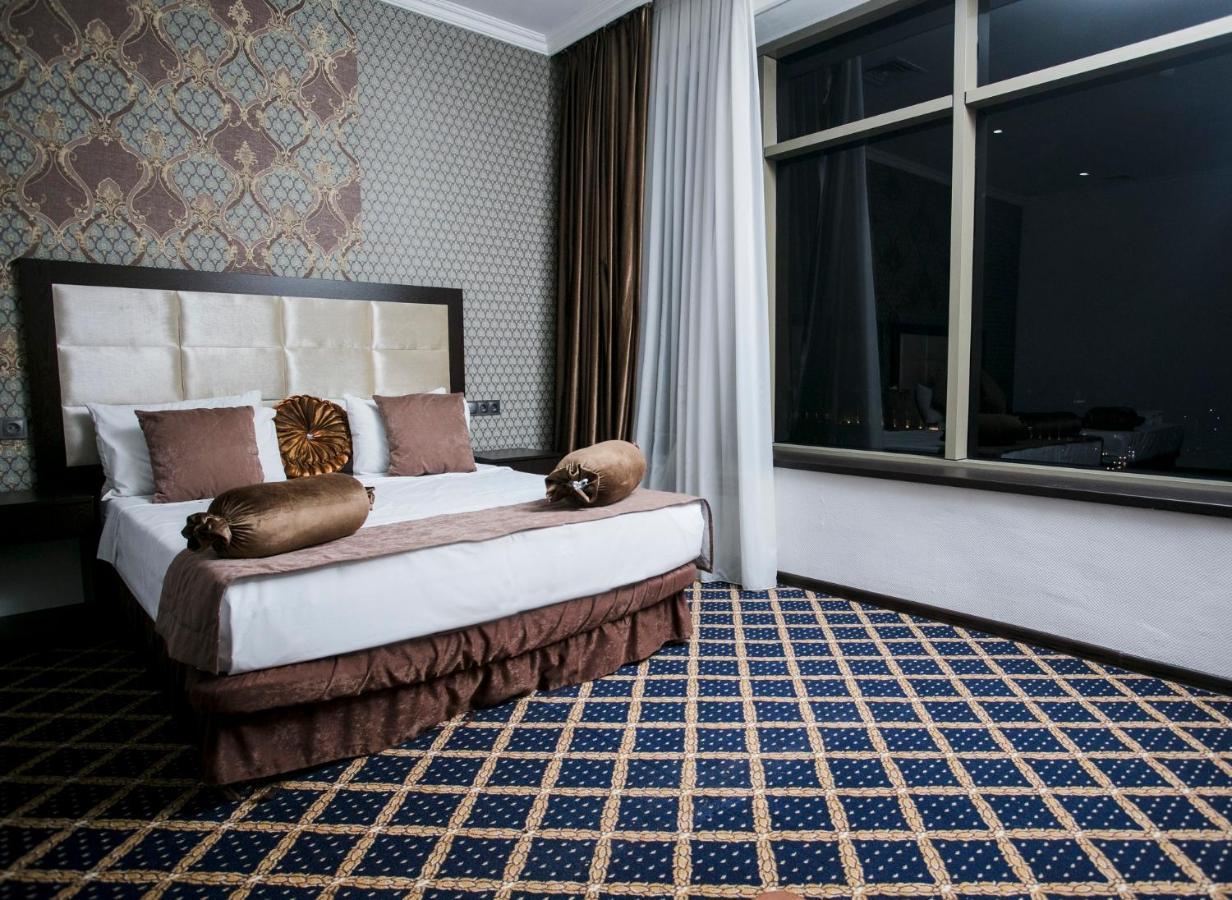 Corniche Hotel Baku Exterior photo